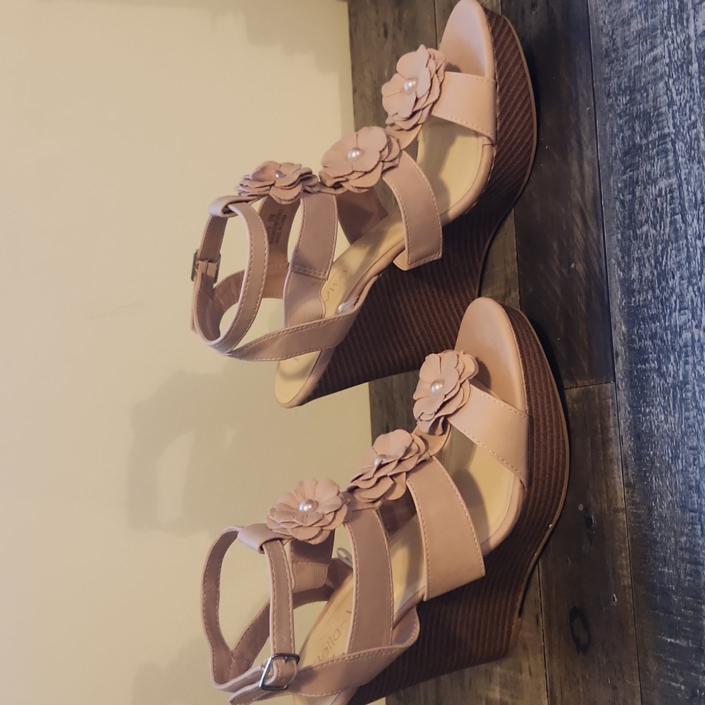 Blush Pink Wedges - Picture 2 of 6
